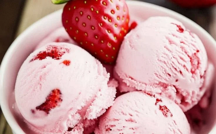 Fresh Strawberry Ice Cream 2 Fresh Strawberry Ice Cream